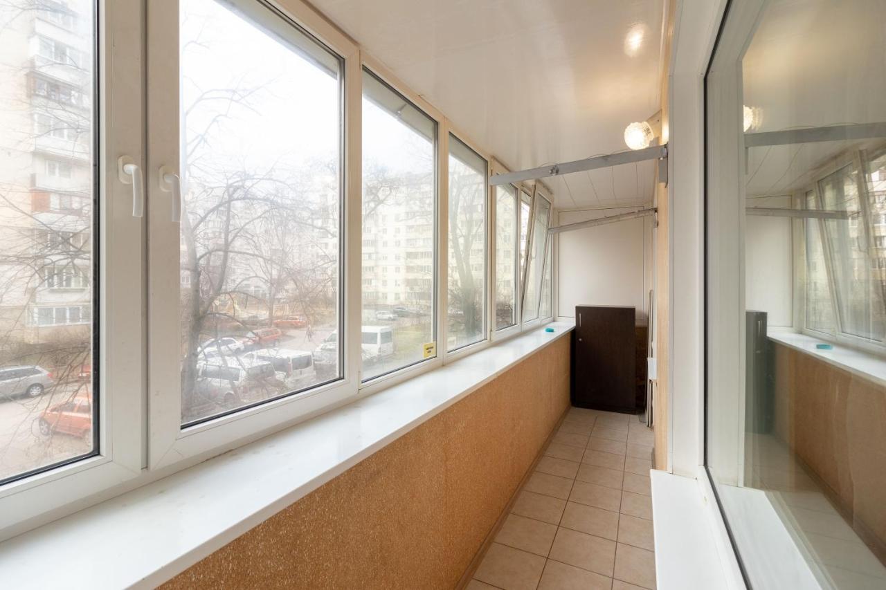 Kvartirkoff Na Geroev Dnepra 36 B Kiew Exterior foto